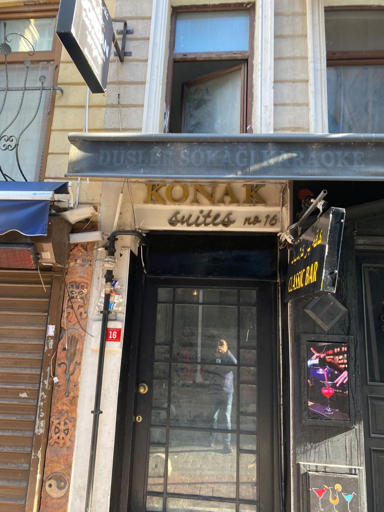 In The Bar Street * Istambul